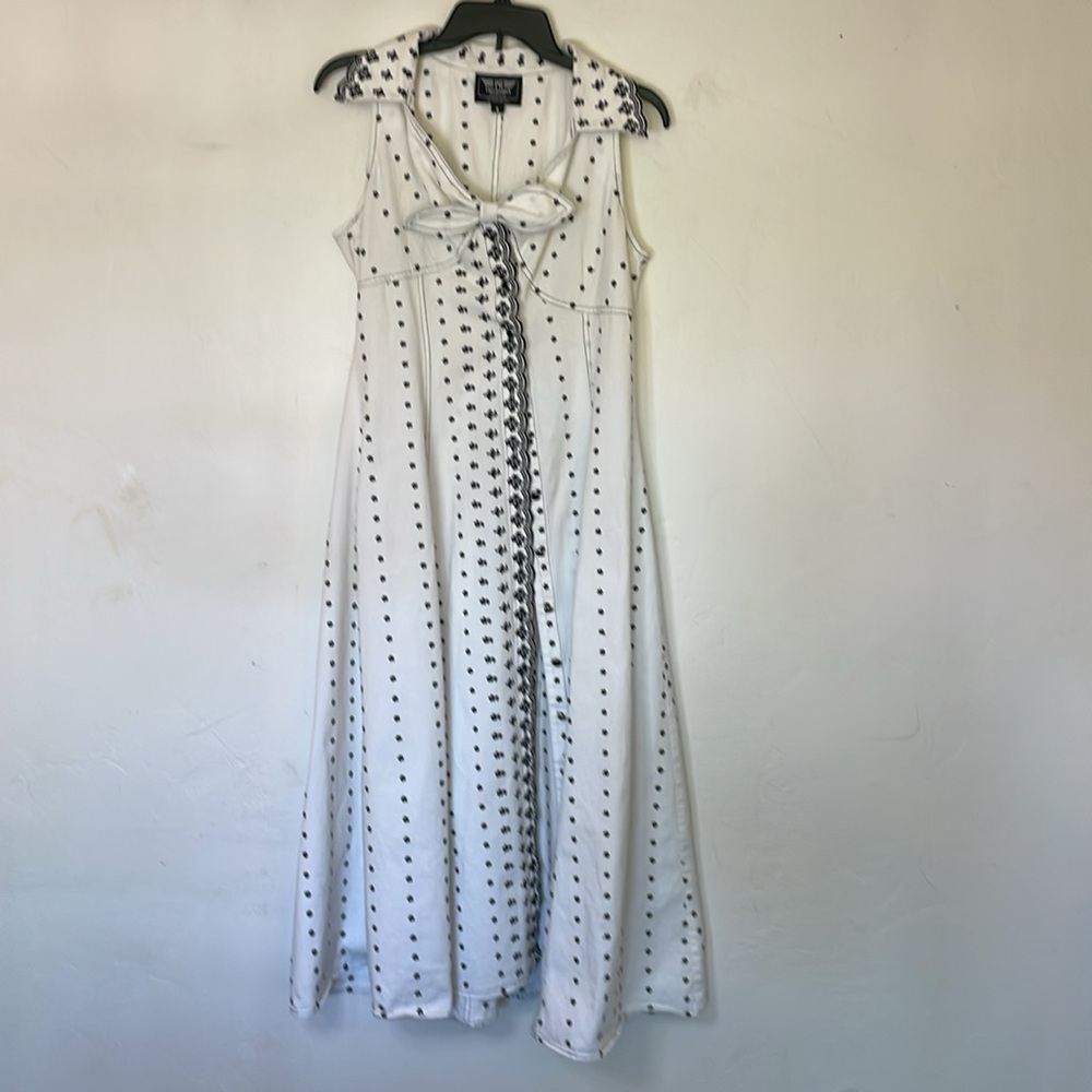 PG Collections 80's White Sleeveless Collared 100% Cotton Button Front Bow Dress